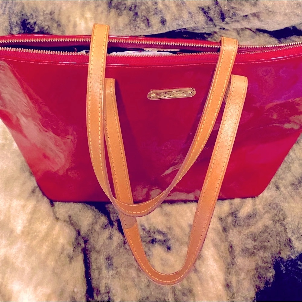 Louis Vuitton Monogram Vernis Brentwood Cherry Red Tote Great Preloved ✨ - Picture 2 of 8
